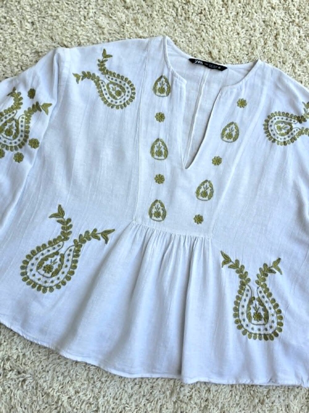 Zara Ivory Embroidered Boho Blouse Olive Green Peasant Top Flowy Sleeve Medium - Picture 8 of 12